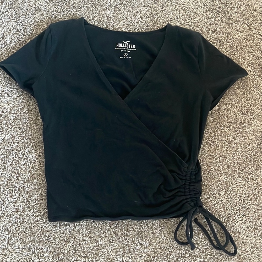 Hollister Must Have Collection Baby tee